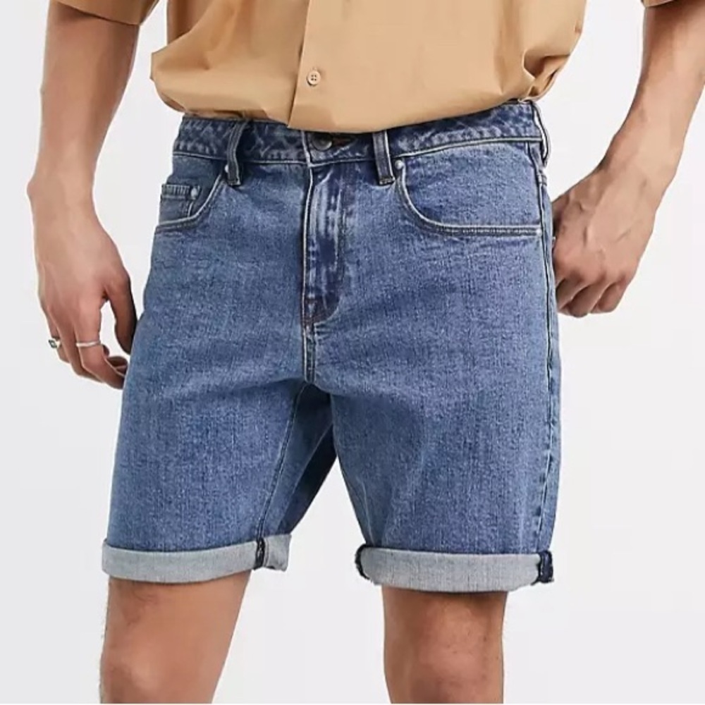 NEW - ASOS DESIGN stretch denim shorts in flat mid wash blue. W36